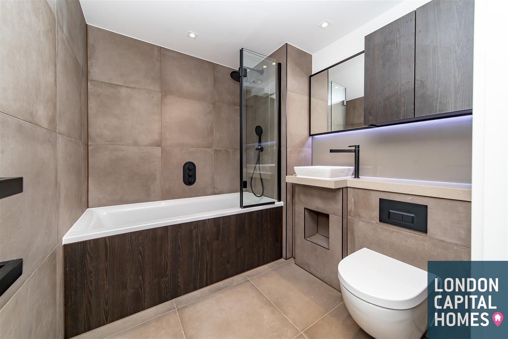 7A Exchange Gardens, London
